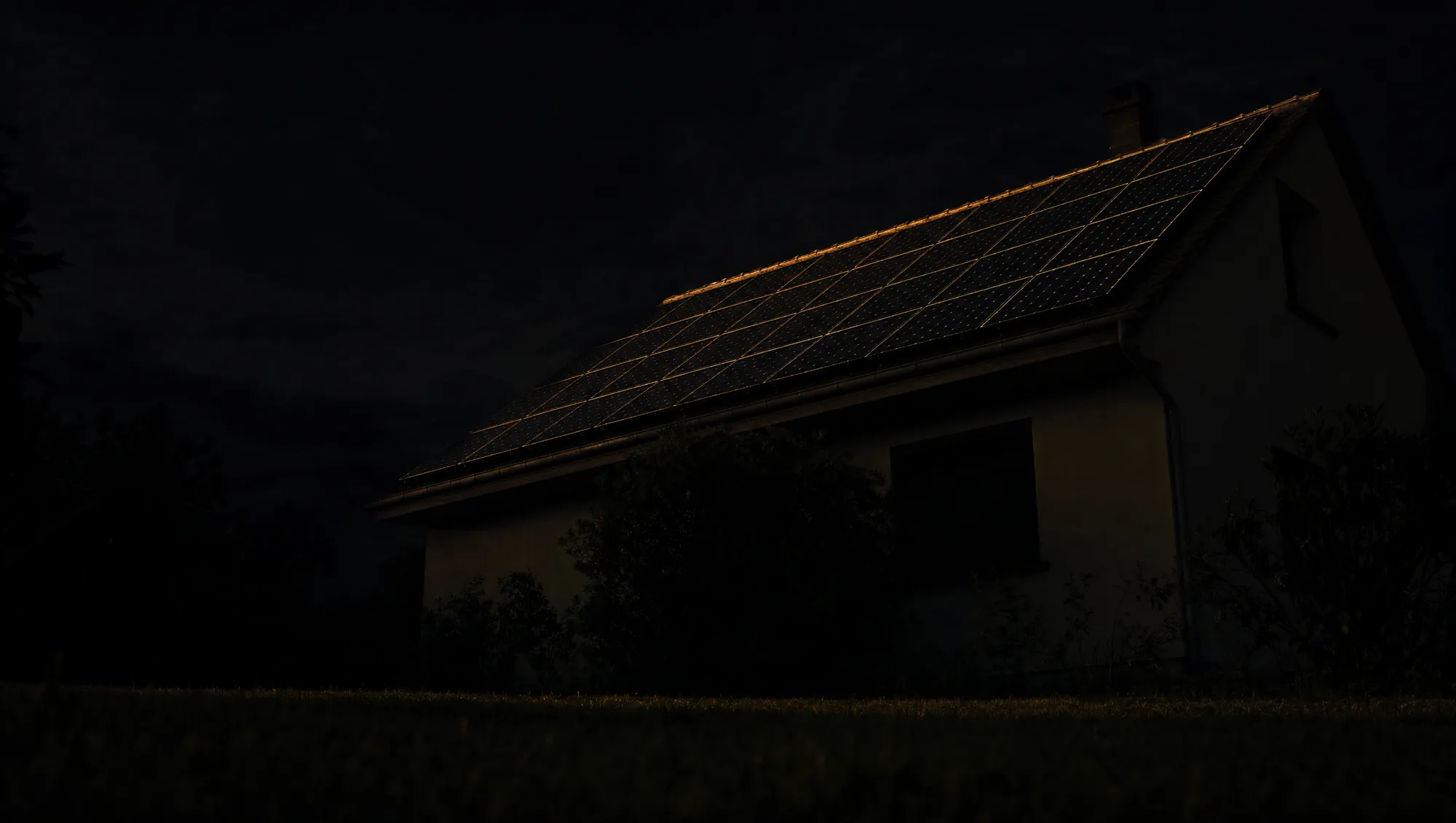 Residential roof in Illinois ComEd territory.